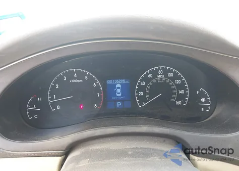 2011 Hyundai Genesis 3.8 z USA, uszkodzony, nr VIN KMHGC4DE6BU117821